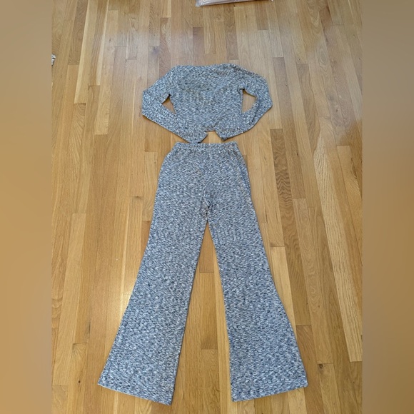 Billabong Essentials 2pc Lounge Set Knit Crop Top & Wide Leg Pants XS sold out - Picture 10 of 12
